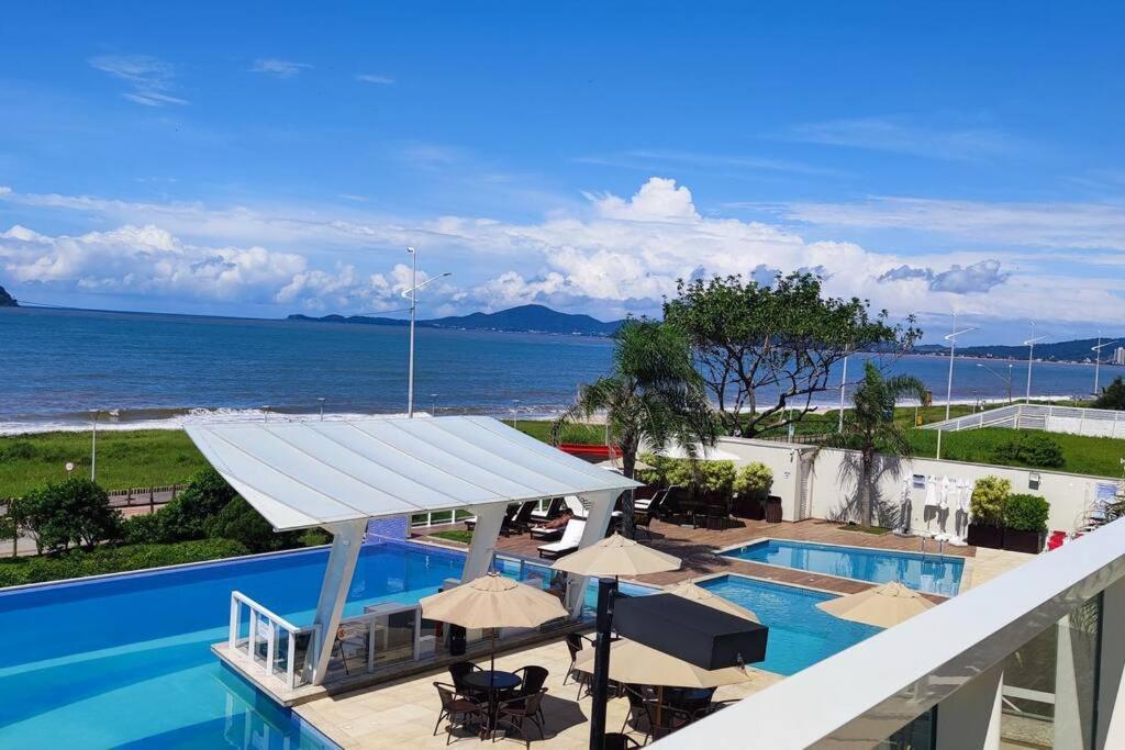 Bali Beach Home Club Rogga Beira Mar - Balneario Picarras Exterior photo