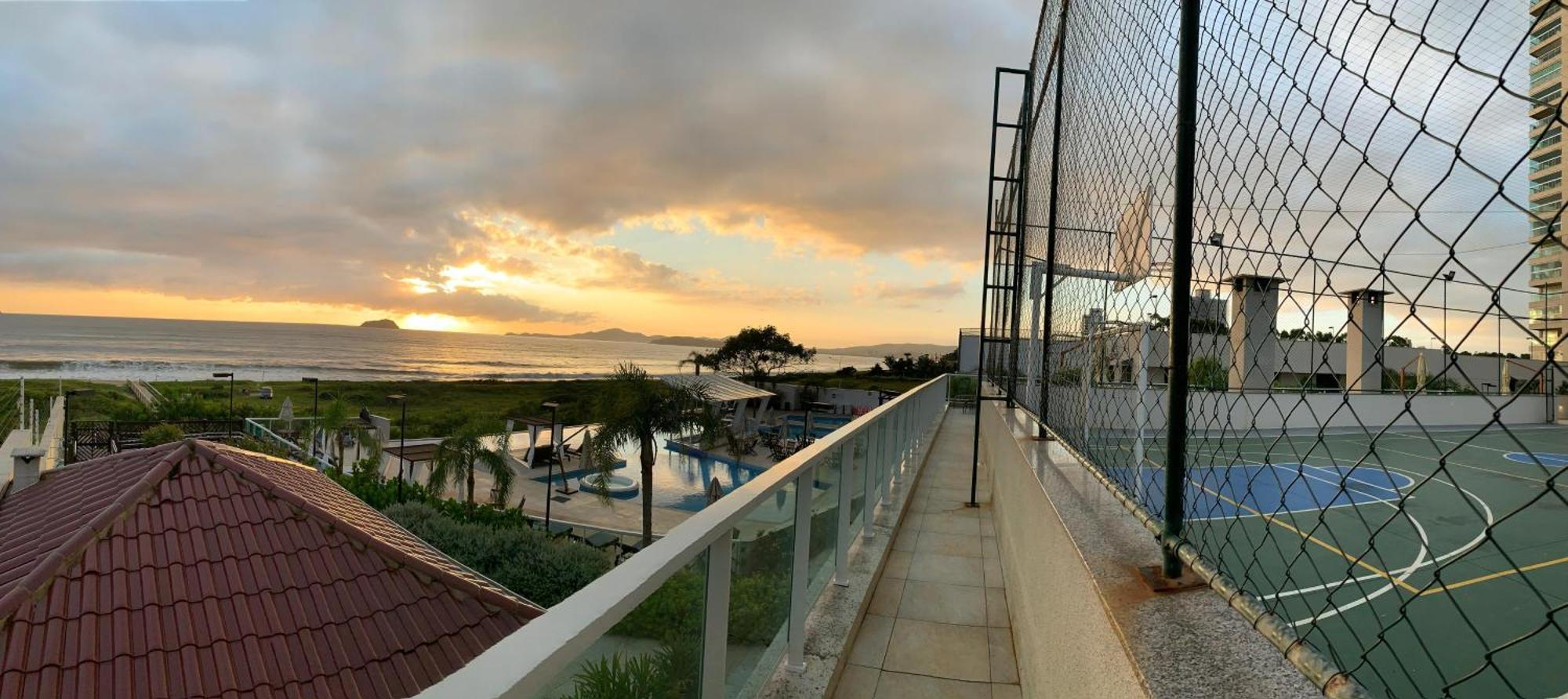 Bali Beach Home Club Rogga Beira Mar - Balneario Picarras Exterior photo