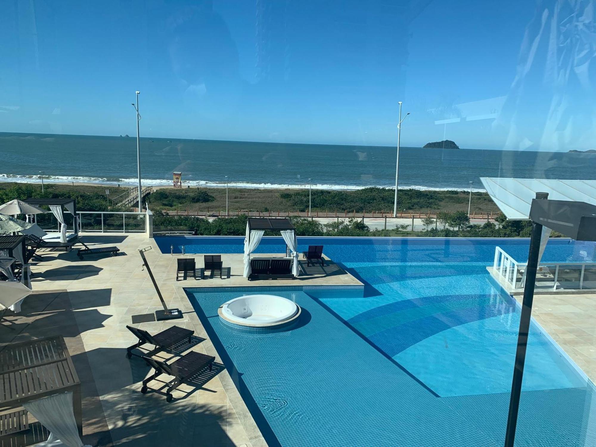 Bali Beach Home Club Rogga Beira Mar - Balneario Picarras Exterior photo